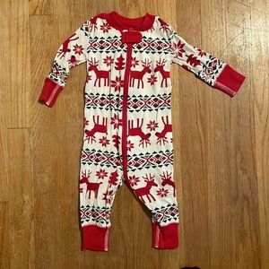Hanna Andersson Reindeer zip up pajamas